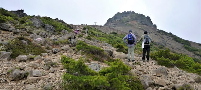 ６月　新緑の安達太良登山